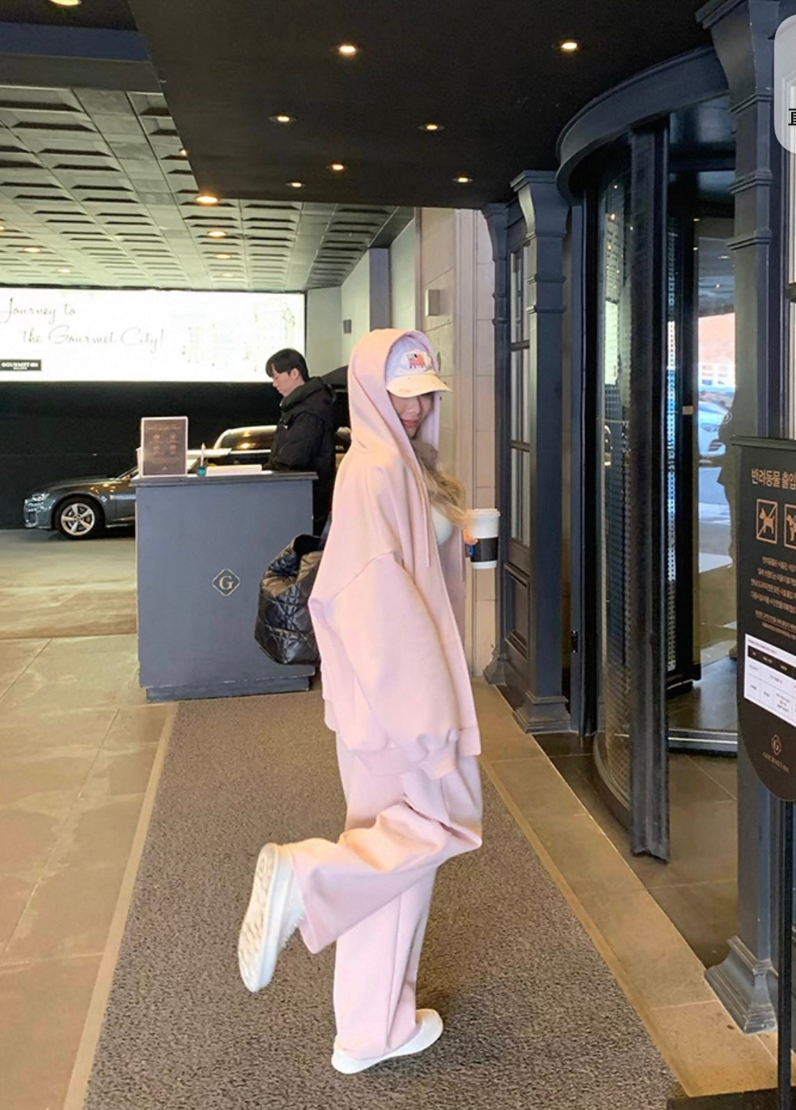 Airport Chic Tracksuit Set – Pink & White