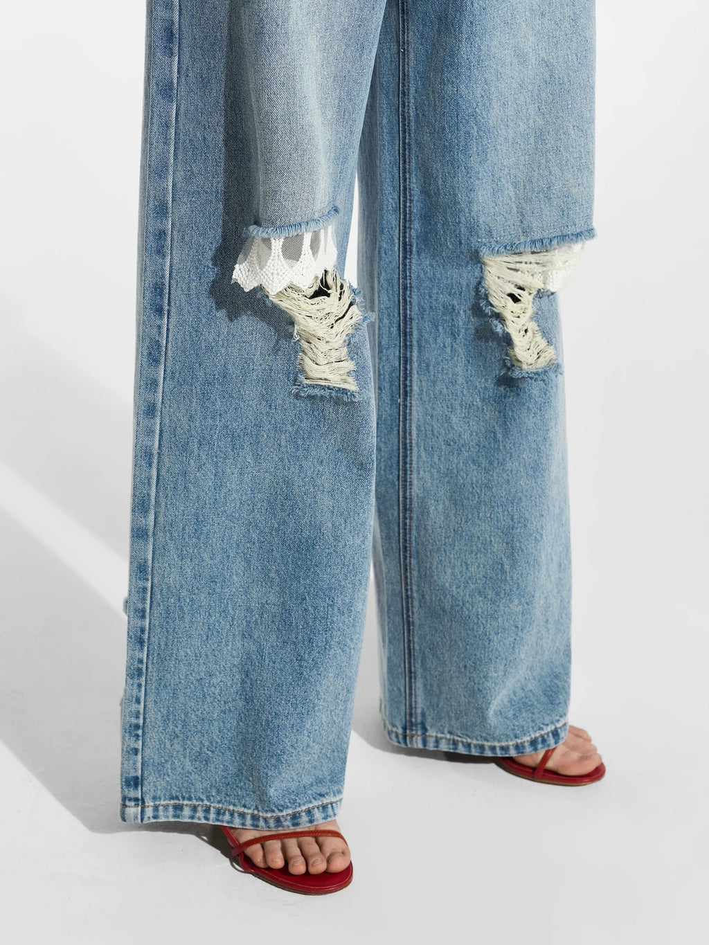 Women’s Distressed Ripped Jeans – Faded Blue & White