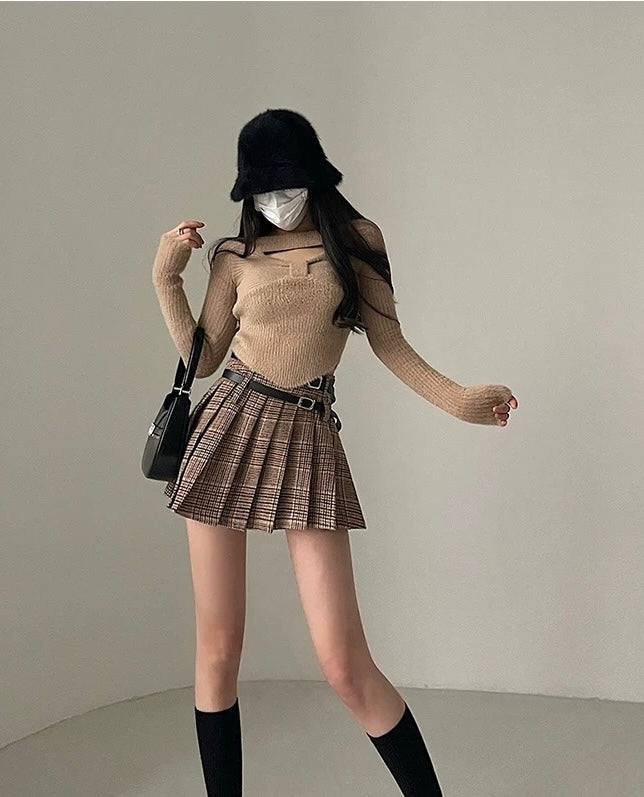 Plaid Pleated Mini Skirt with Double Belt Detail – Vintage Fall Aesthetic