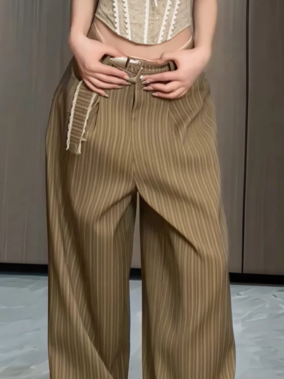 French Retro Khaki Wide-Leg Trousers – High-Waisted Slimming Casual Pants