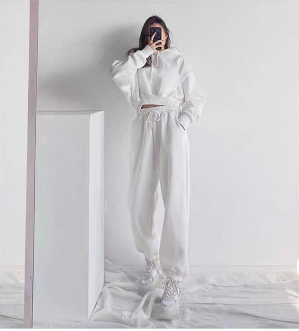 Women’s Comfy Crop Hoodie & Bottoms Sweatsuit Set
