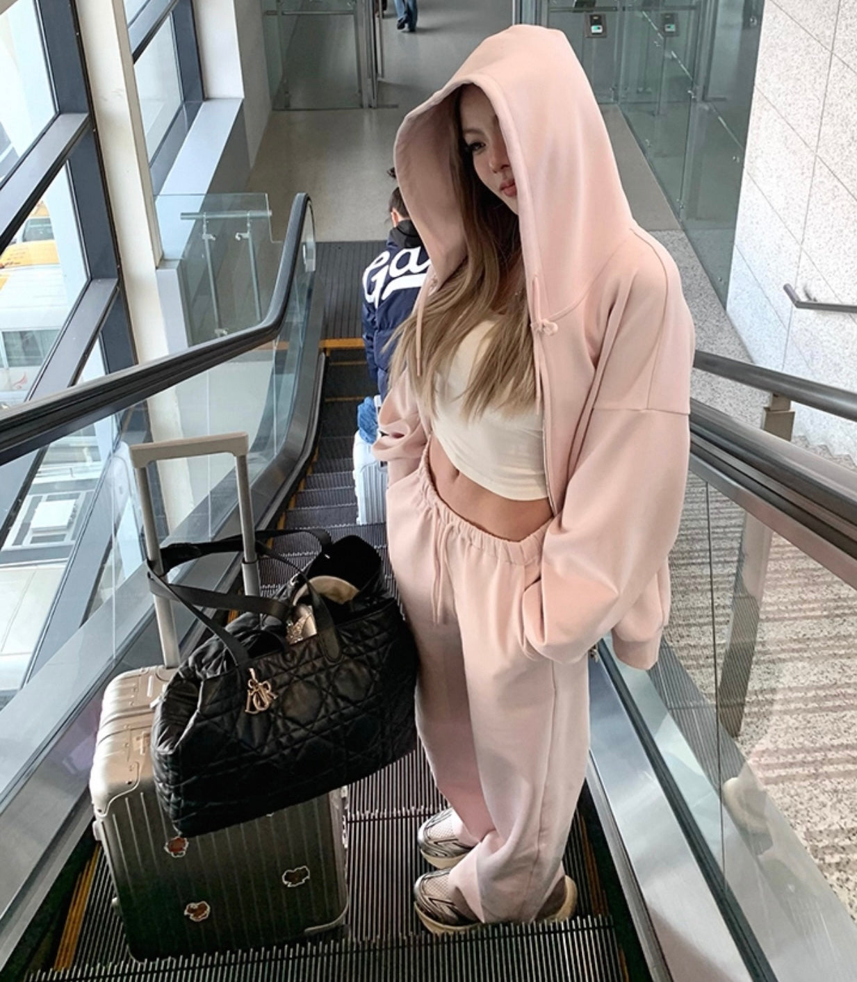 Airport Chic Tracksuit Set – Pink & White