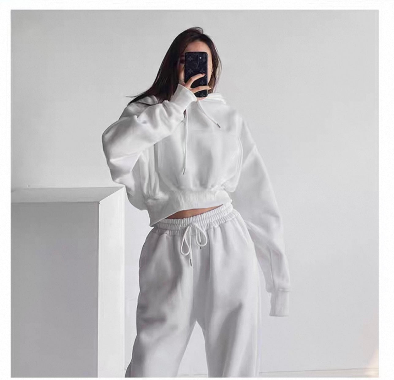 Women’s Comfy Crop Hoodie & Bottoms Sweatsuit Set
