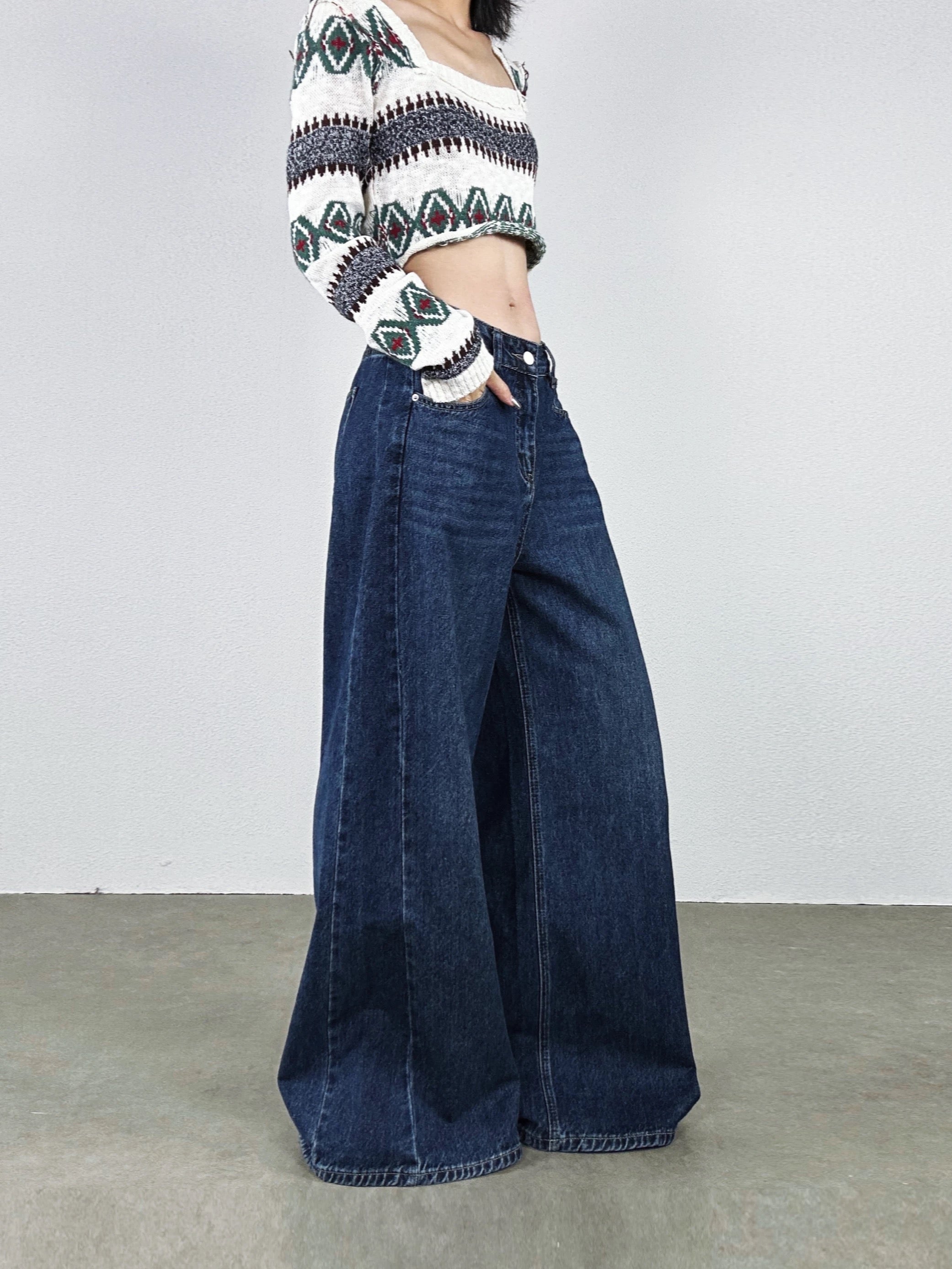 Dark Blue Oversized Jeans – Women’s High-Waisted Wide-Leg Denim