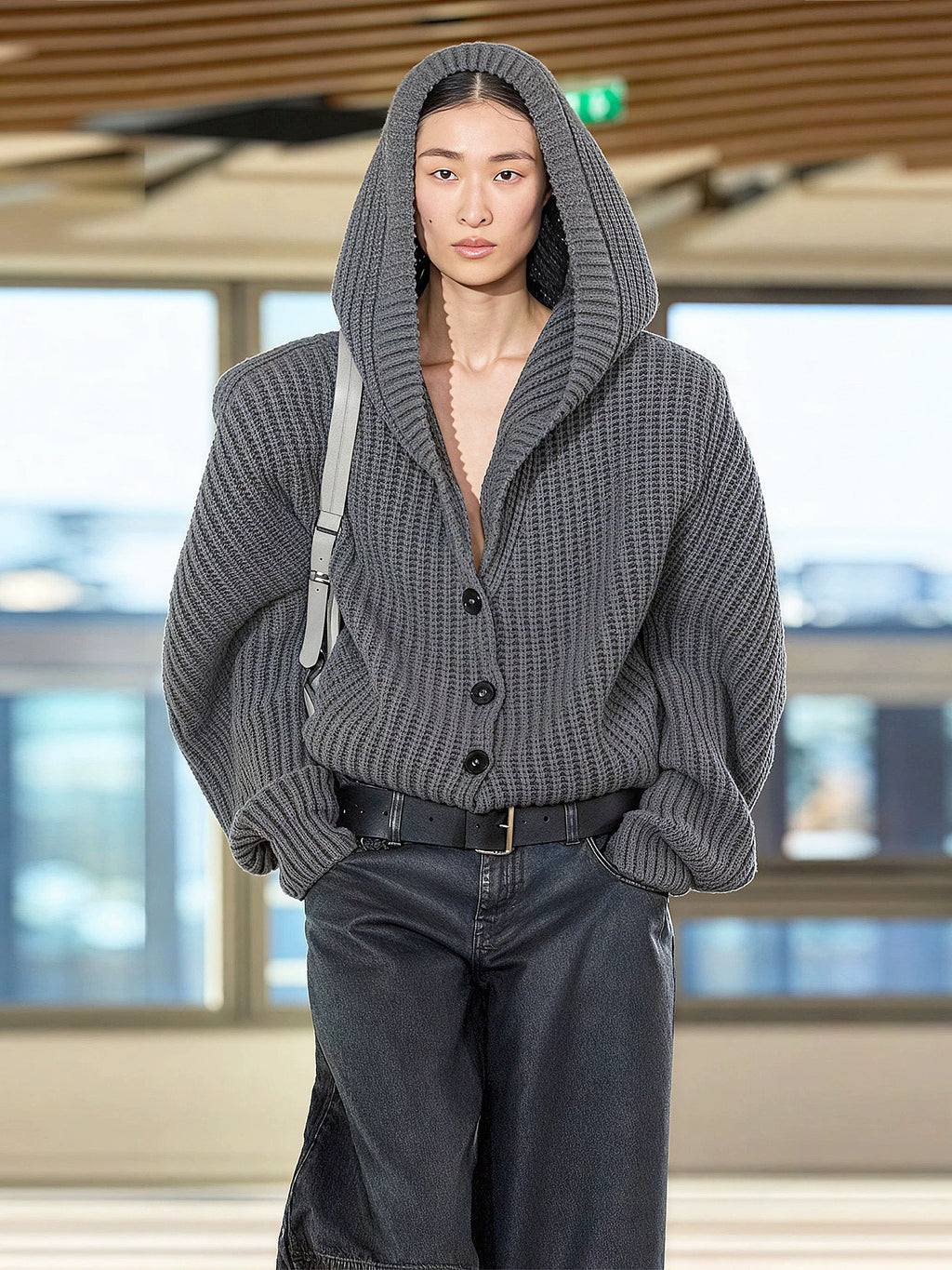 Cozy Grey Hoodie Sweater – Casual Chic Pullover for Women