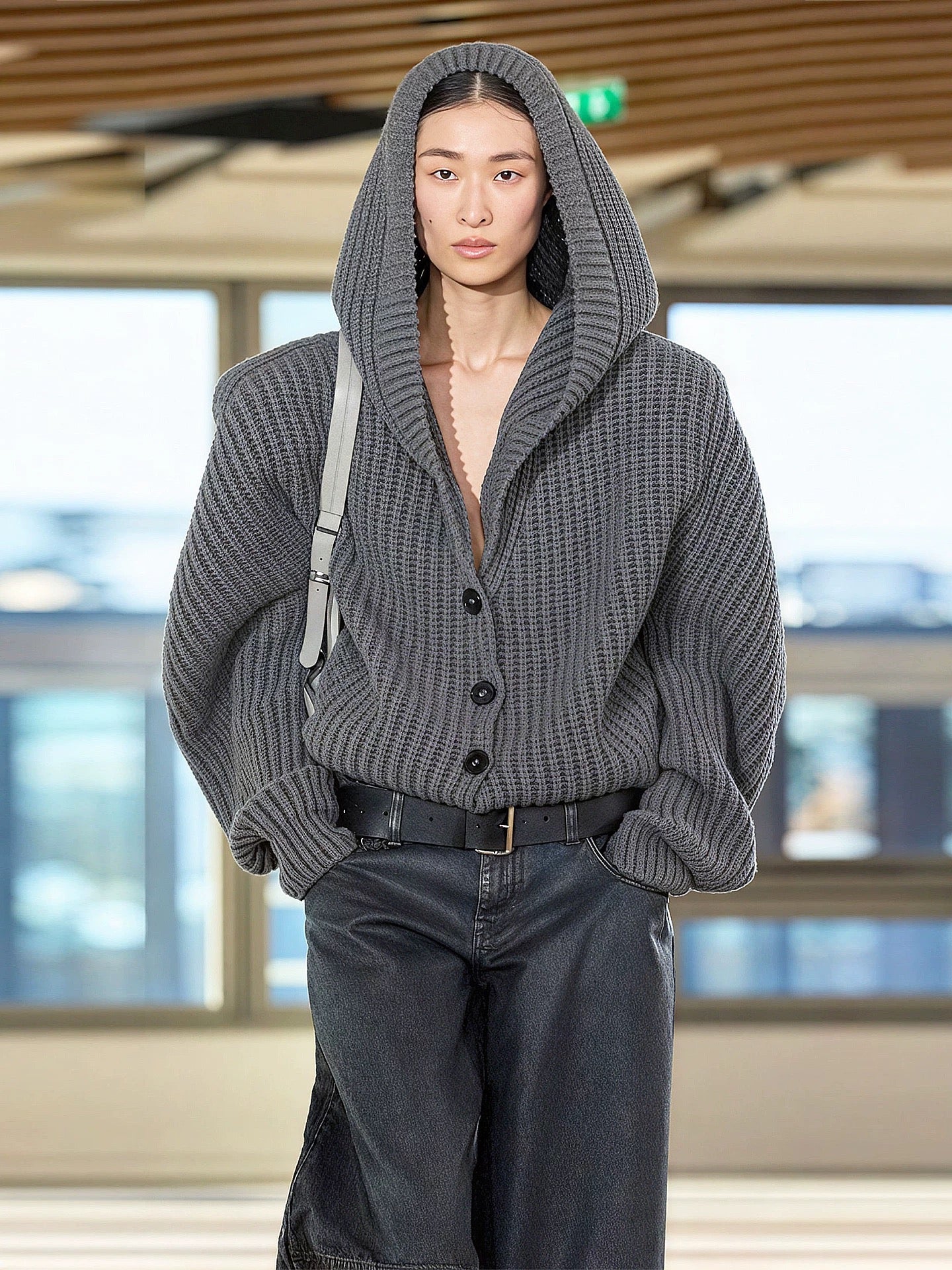 Cozy Grey Hoodie Sweater – Casual Chic Pullover for Women