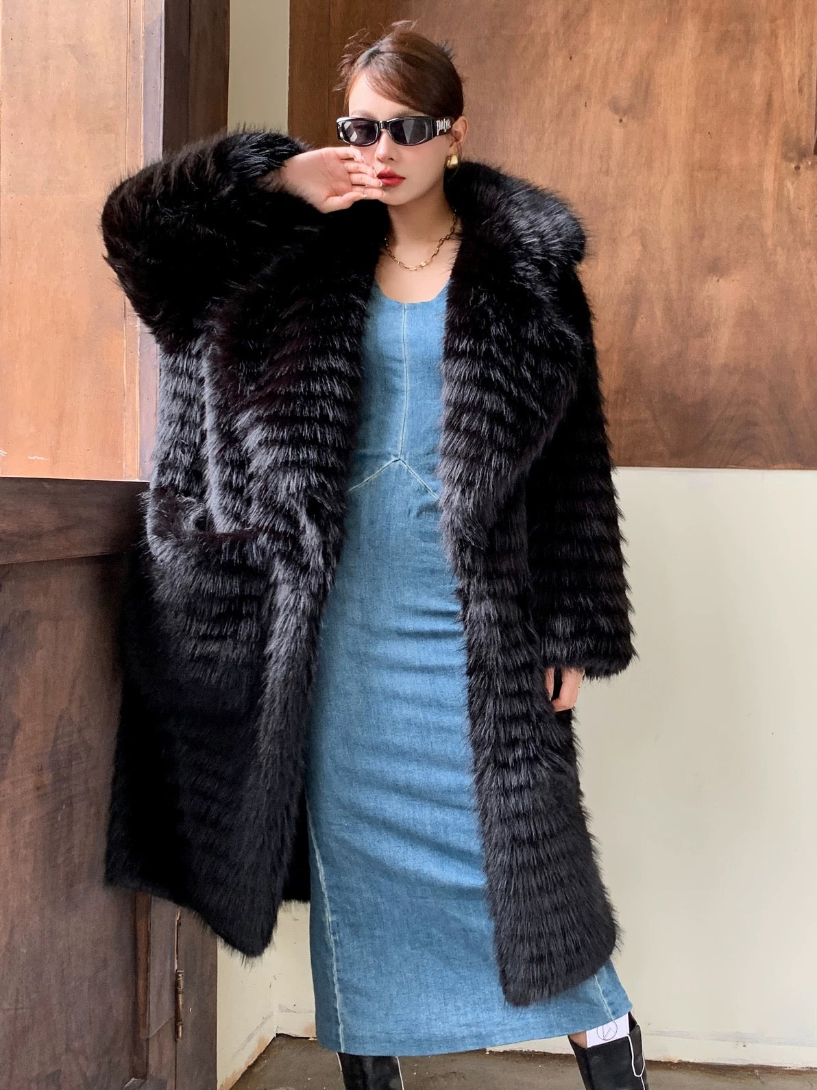 Luxury Midnight Faux Fur Coat – Winter Glam Edition
