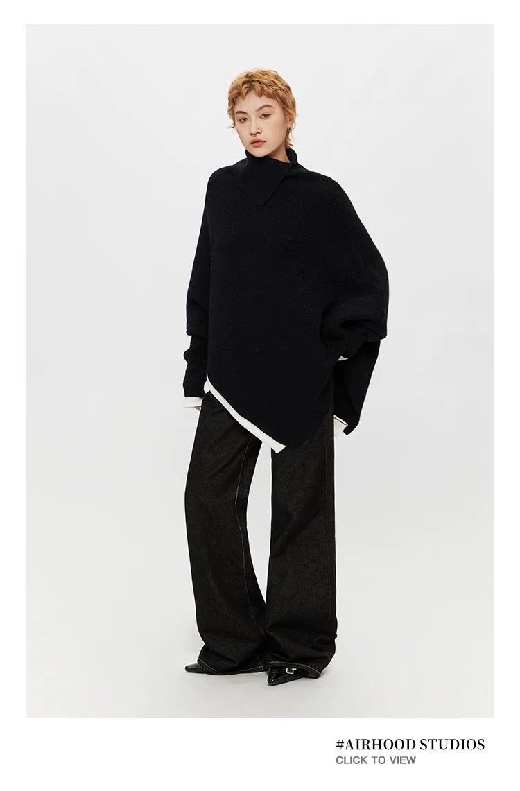 Oversized Turtleneck sweater in black and grey