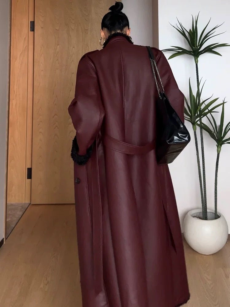 Luxury Oversized Burgundy Leather Trench Coat with Shearling Collar – Premium Winter Statement Piece