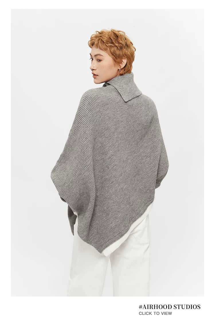 Oversized Turtleneck sweater in black and grey