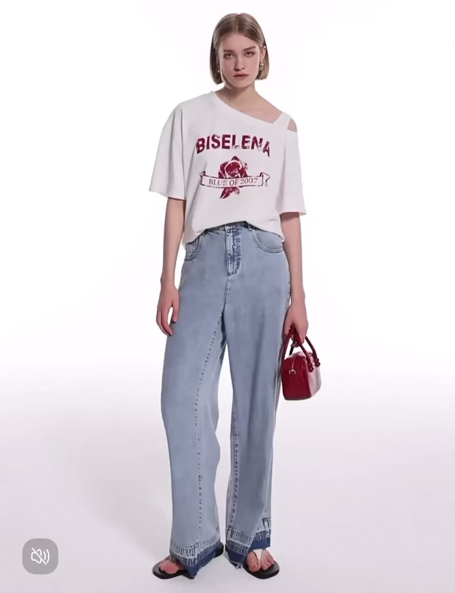 Women’s Loose Fit Jeans – Faded Blue