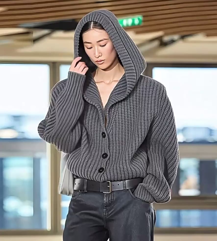 Cozy Grey Hoodie Sweater – Casual Chic Pullover for Women